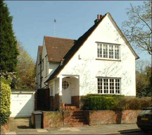 034 Hampstead Way a